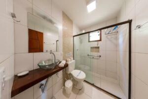 Costa Dourada Pousada - banheiro