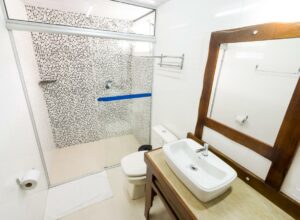 Hotel Brasil - Penha - banheiro