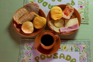 Pousada da Carmem - Visconde de Mauá - café da manhã