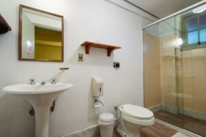 Pousada Casa Rosa - Canela - banheiro