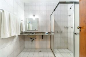 Itapetinga Hotel - Atibaia - banheiro