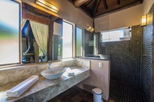 Hotel Estância Atibainha - Resort & Convention - Atibaia - banheiro