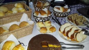 Pousada Ypê Amarelo - Itatiaia - café da manhã