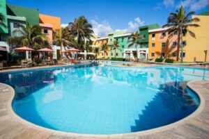 7. Beach Park Re­sort - Oceani - piscina