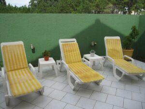 Pousada Vento Sul - Campeche, Florianópolis - cadeiras de sol