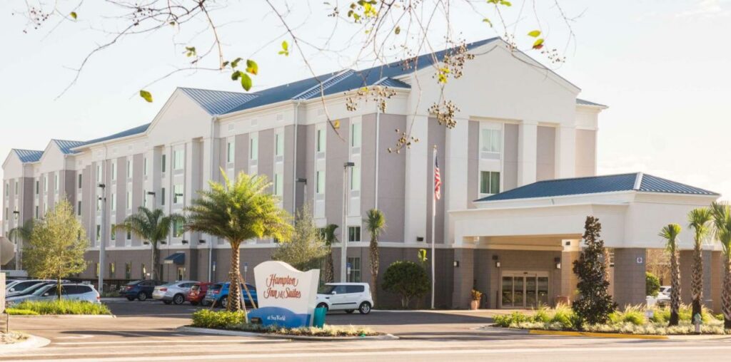 4. Hampton Inn & Suites Orlando near SeaWorld