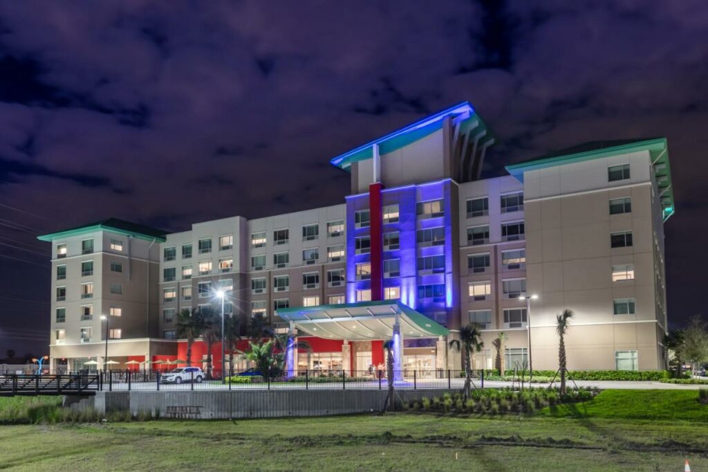 2. Hampton Inn & Suites Orlando-John Young Parkway/South Park