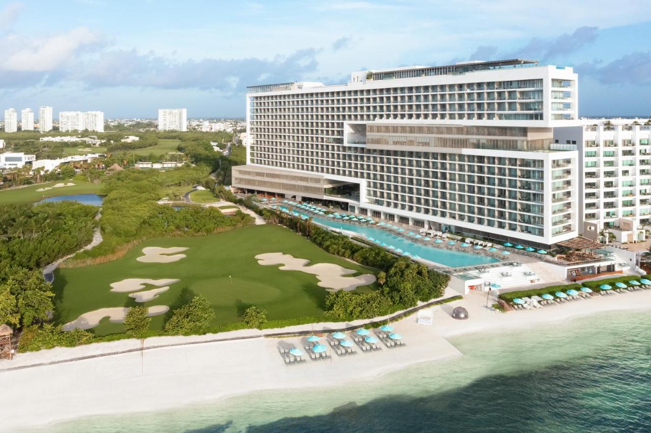 10. Dreams Vista Cancun Golf & Spa Resort