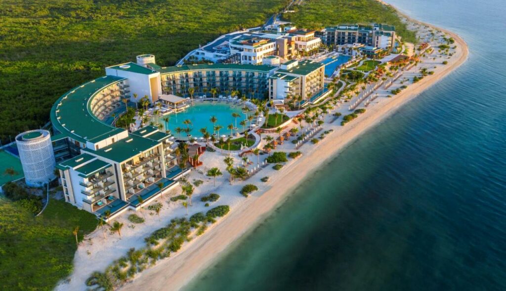 4. Haven Riviera Cancun